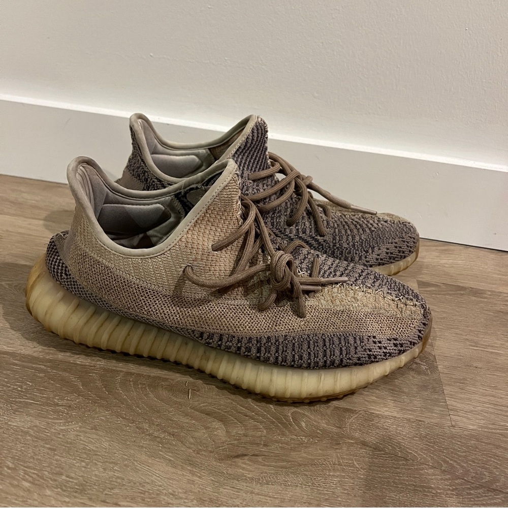 Yeezy Men’s sneakers